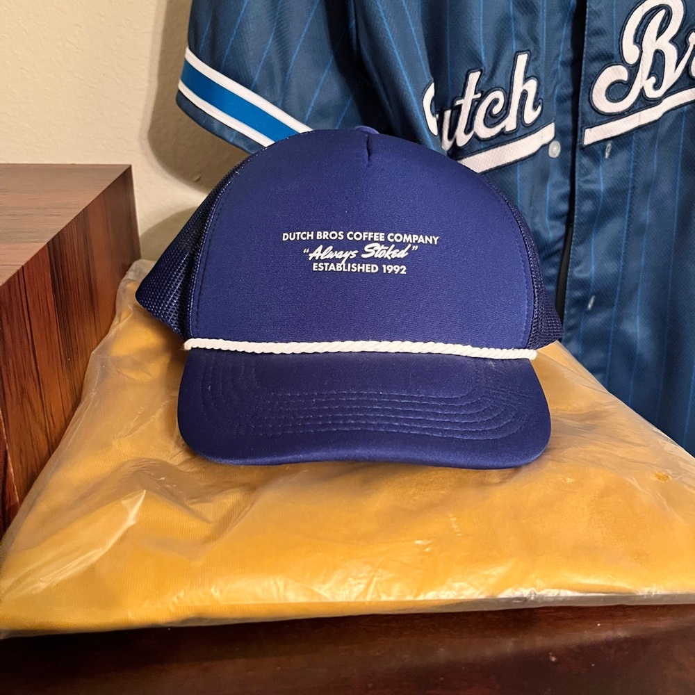 Dutch bros hat